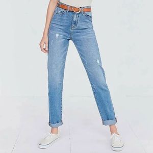 BDG Mom High Rise Distressed Light Blue Denim Jeans Urban Outfitters Size W28